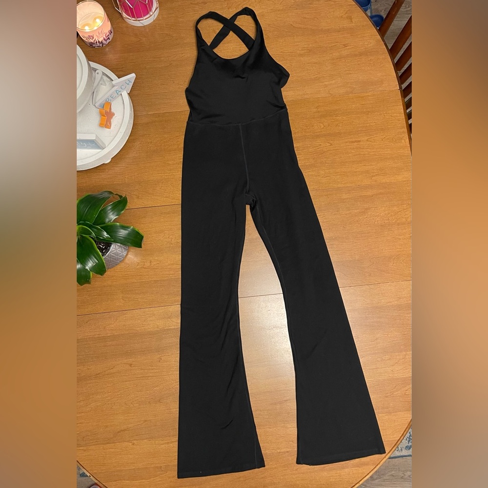 Black Sleeveless Workout Jumpsuit